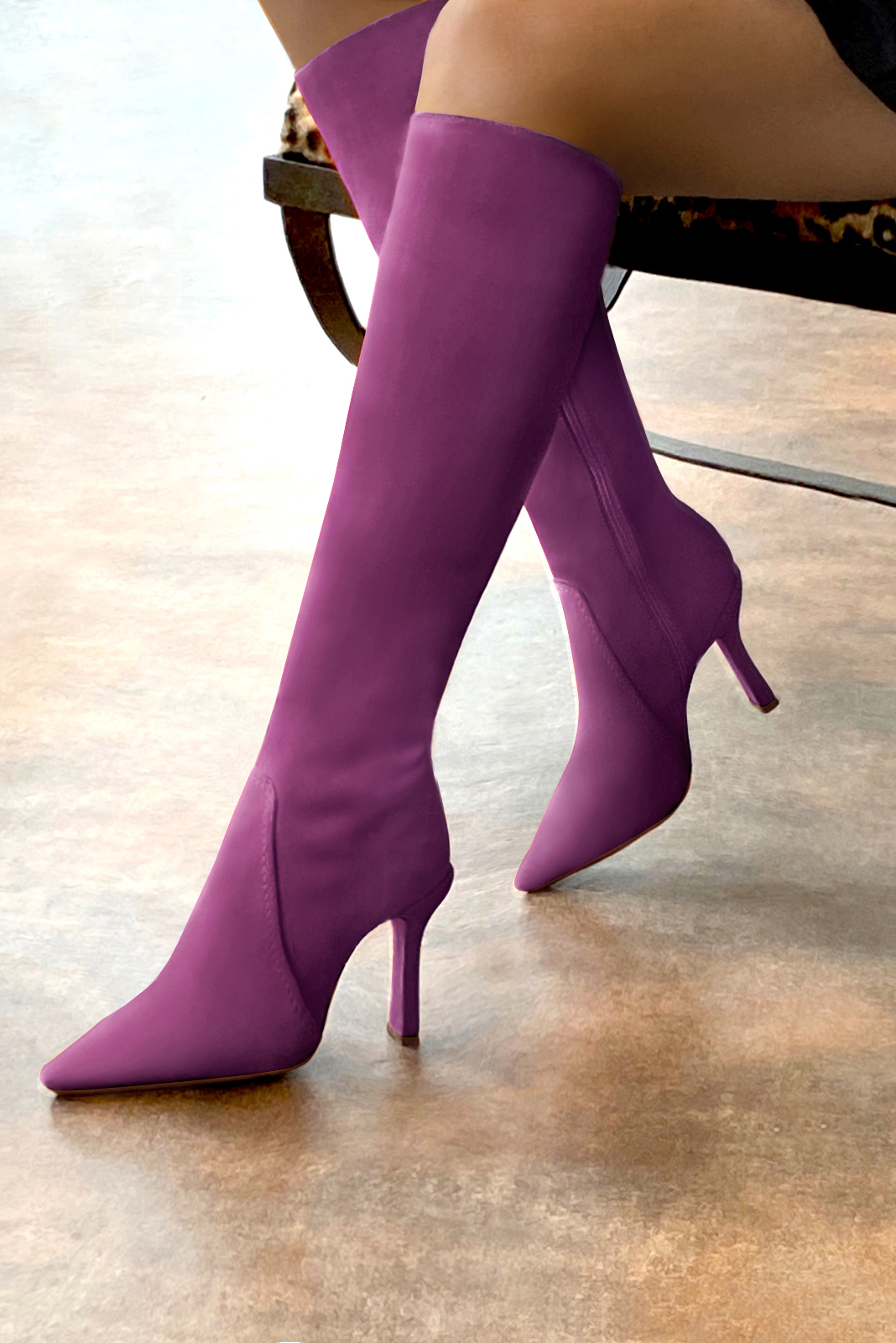 Mulberry purple women's feminine knee-high boots. Pointed toe. Very high spool heels. Made to measure. Rear view - Florence KOOIJMAN